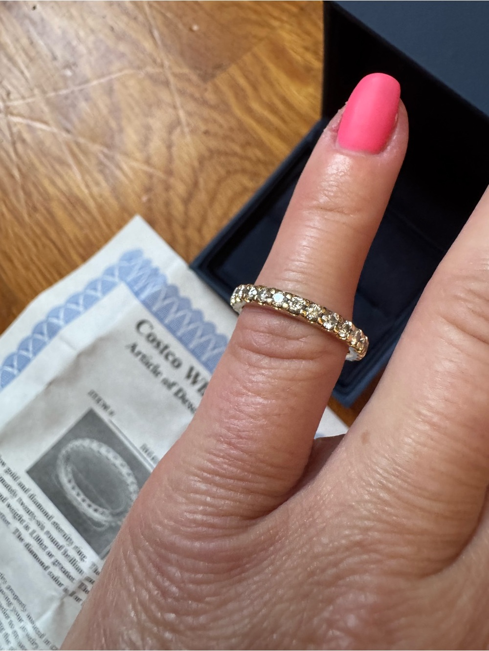 Natural Diamond Eternity Band Size 6 
1 carat total weight 18kt Yellow Gold - Picture 16 of 16
